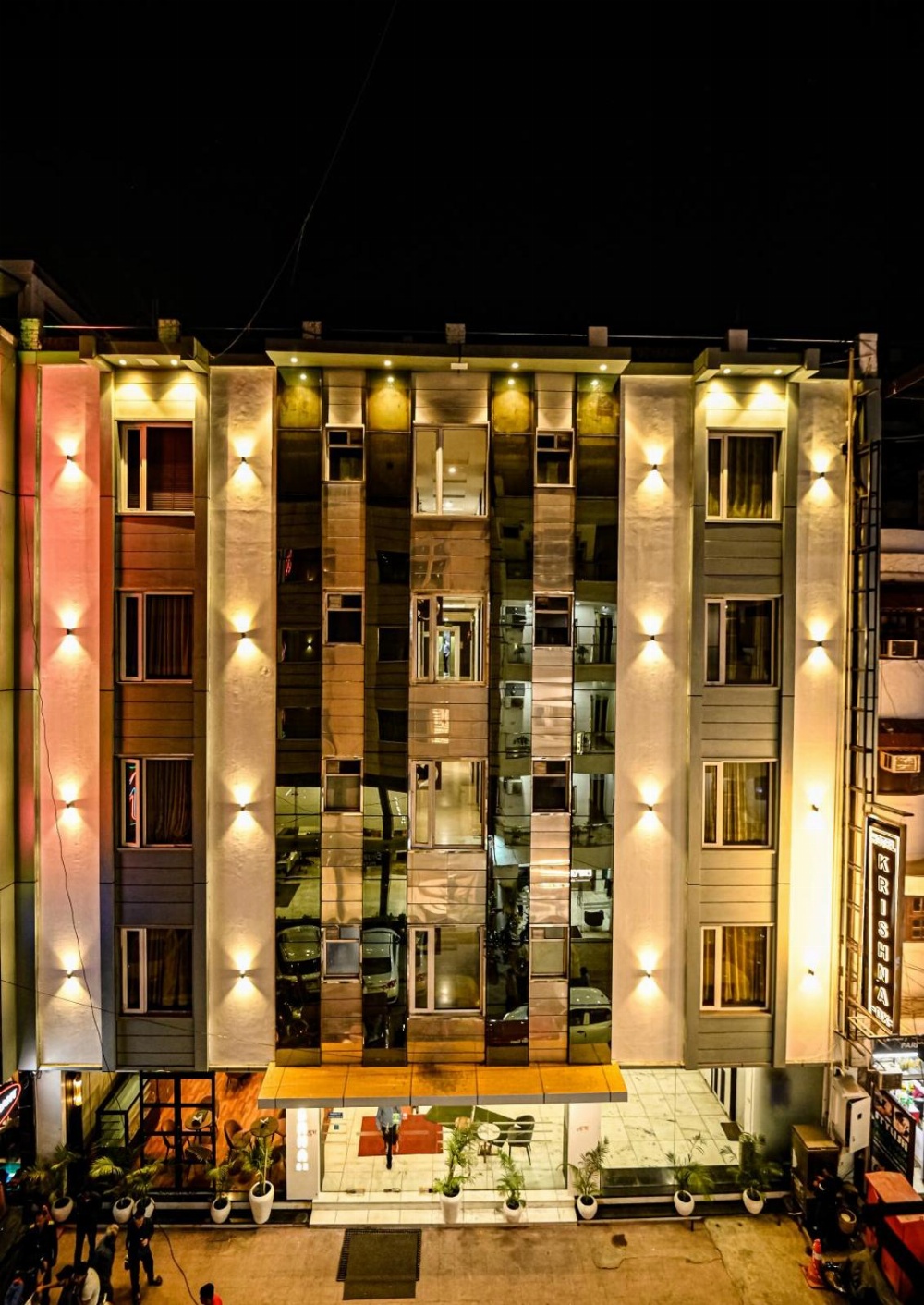 Hotel Krishna Deluxe-By RCG Hotels Main image
